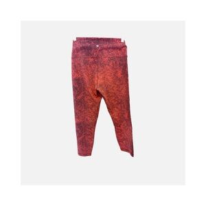 Women’s Lululemon Red Leggings. Size 12. LW6BUFS.